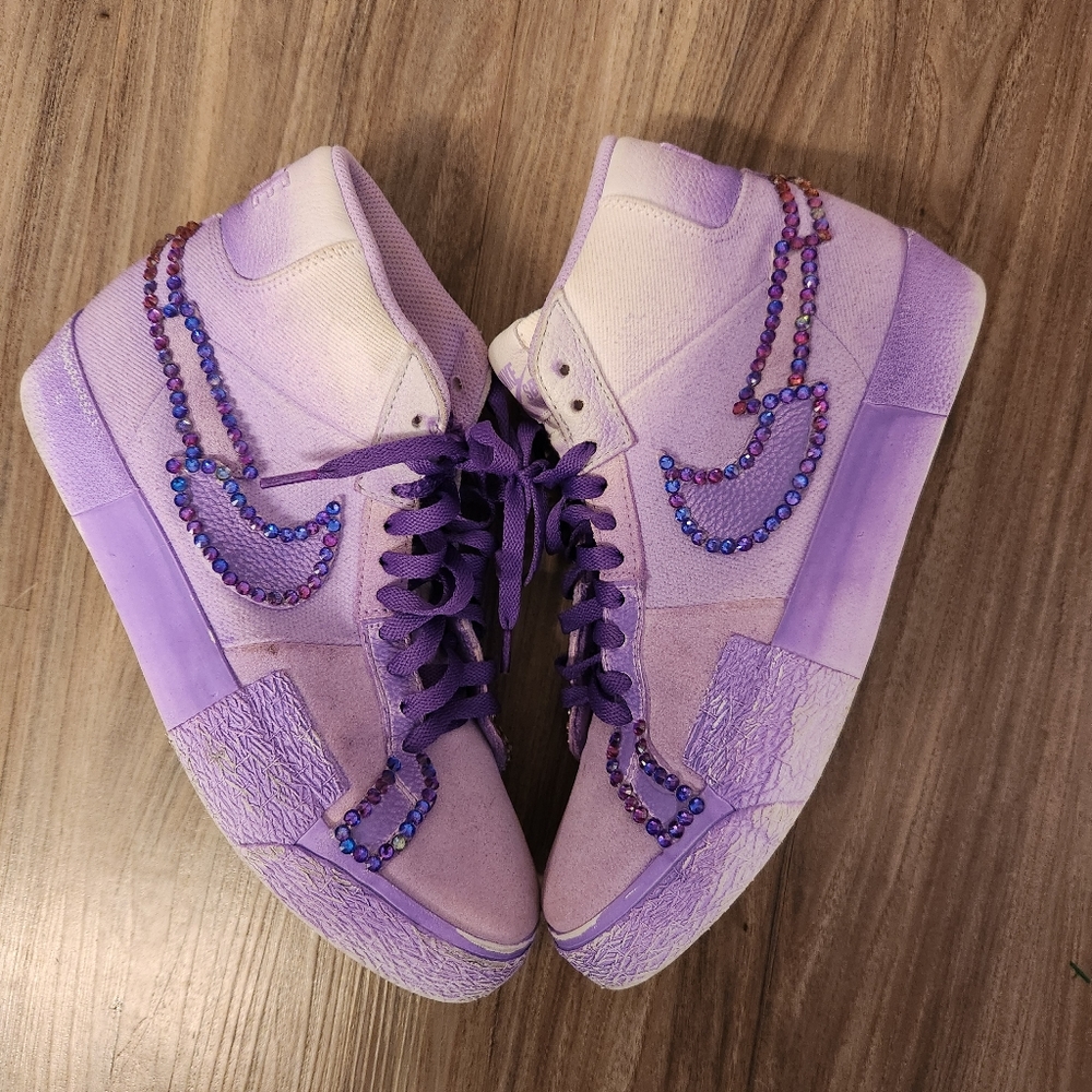 Nike SB Blazer Mid PRM lilac bejeweled shoes size 6.5